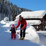Eirl Dolomites Retreat Bed and breakfast 4*