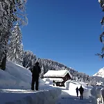 Frühstückspension Eirl Dolomites Retreat Sappada
