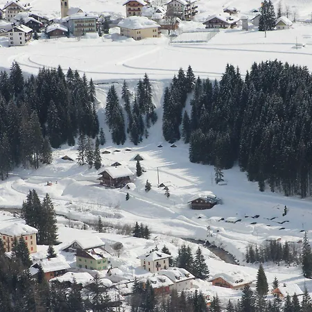 Eirl Dolomites Retreat Bed & Breakfast 3*