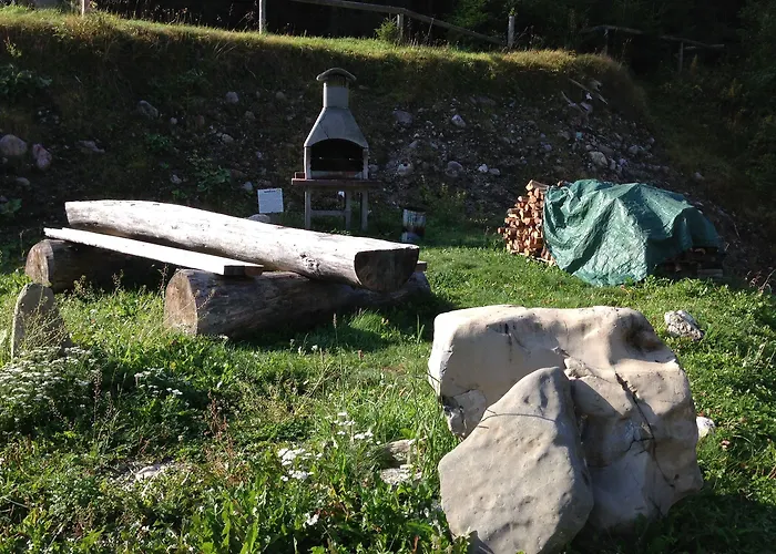 Eirl Dolomites Retreat 3*