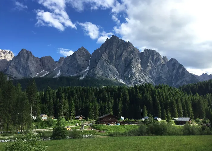 Eirl Dolomites Retreat Bed & Breakfast 3*