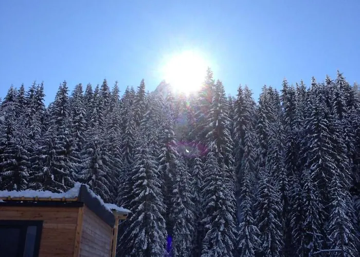 Eirl Dolomites Retreat 3*